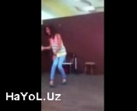 Uz selka poron лишается девственности крупным планом