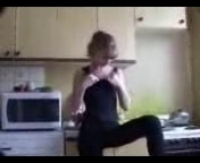 Ненасытная длинноногая турчанка в домашнем порно