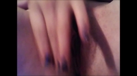Турчанка раком трахает свою письку пальцем